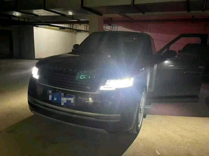 武汉23年路虎揽胜行政2