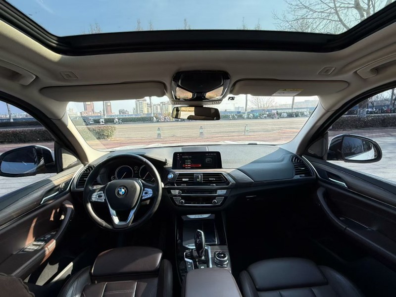 青岛19年宝马X34