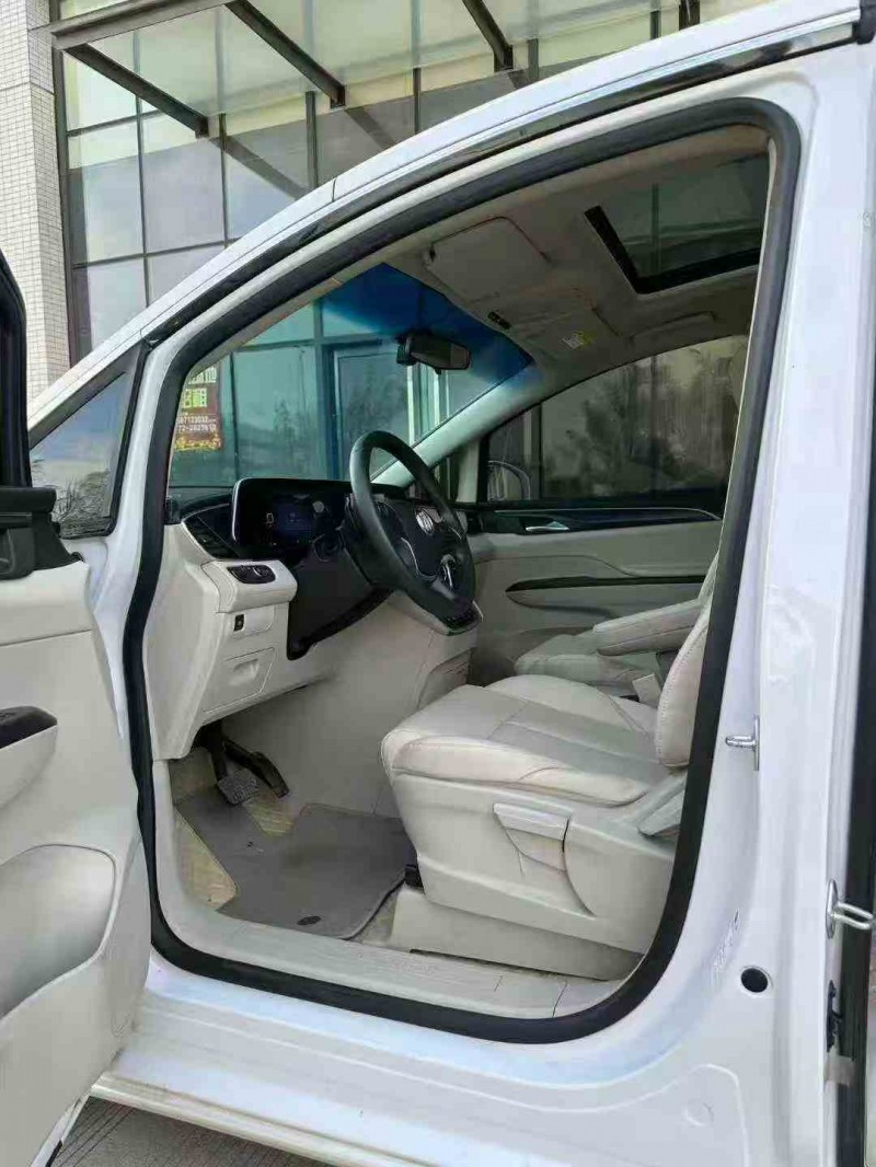 贵港23年别克GL84