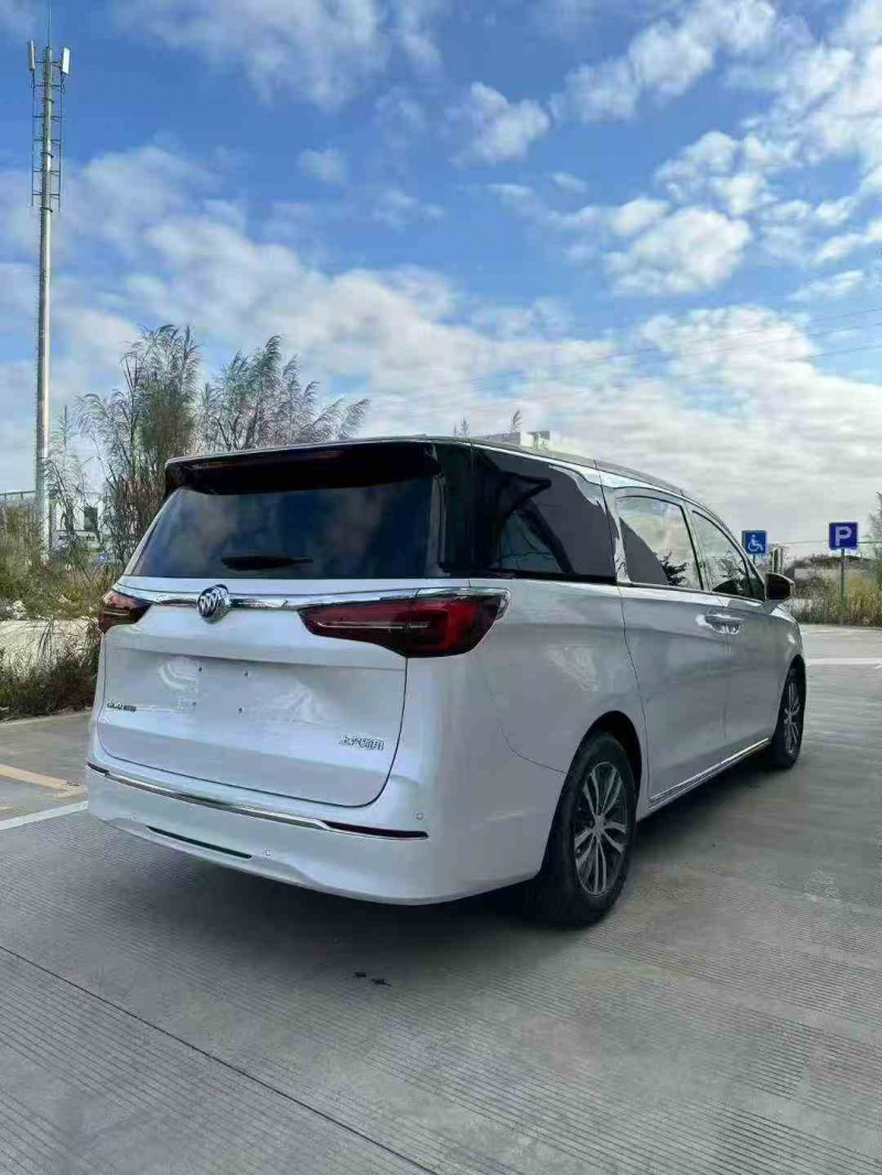 贵港23年别克GL87