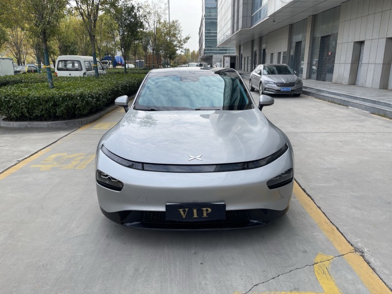 济宁23年小鹏汽车p71