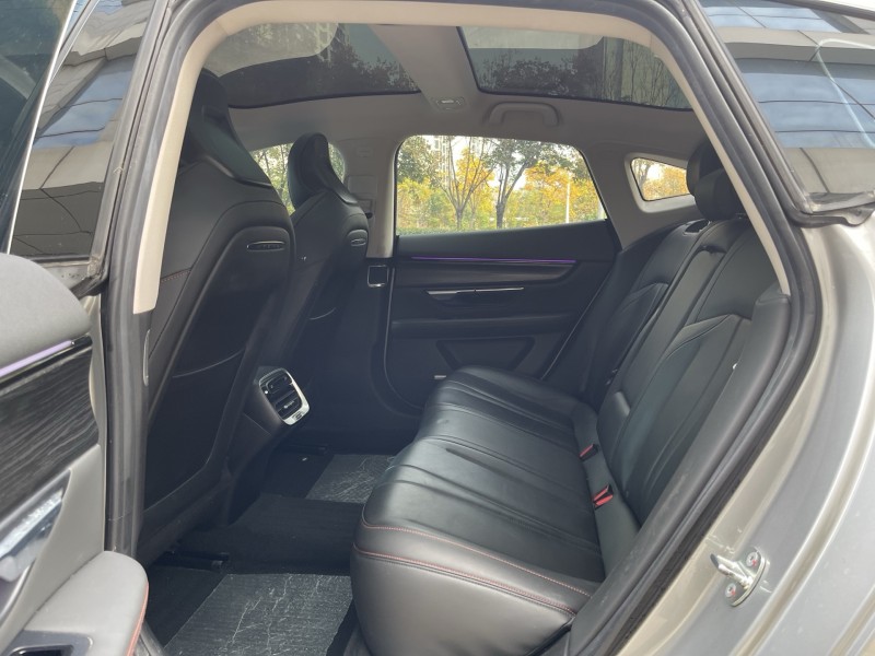 济宁23年小鹏汽车p75