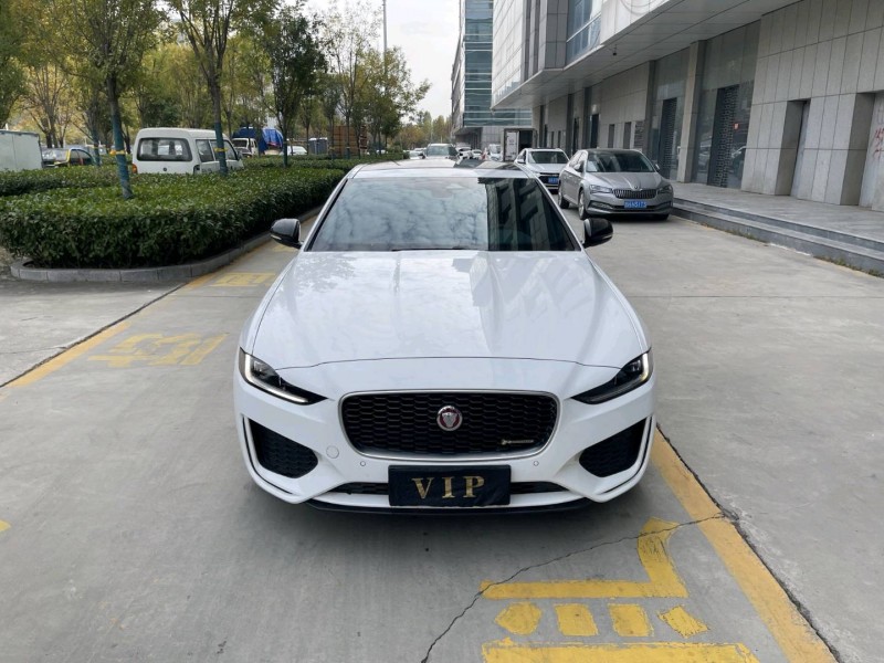 济宁22年捷豹XEL1