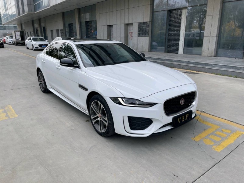 济宁22年捷豹XEL3