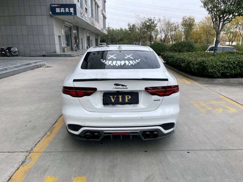 济宁22年捷豹XEL8