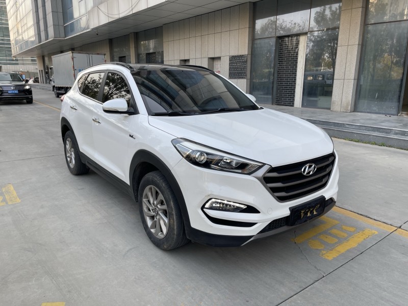 济宁17年现代途胜3