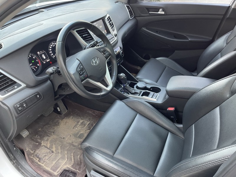 济宁17年现代途胜6