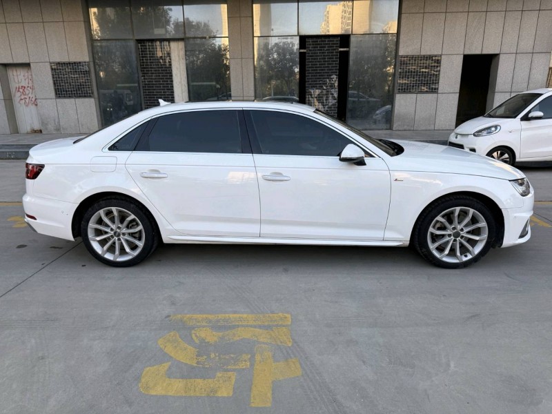 济宁19年奥迪A4L8