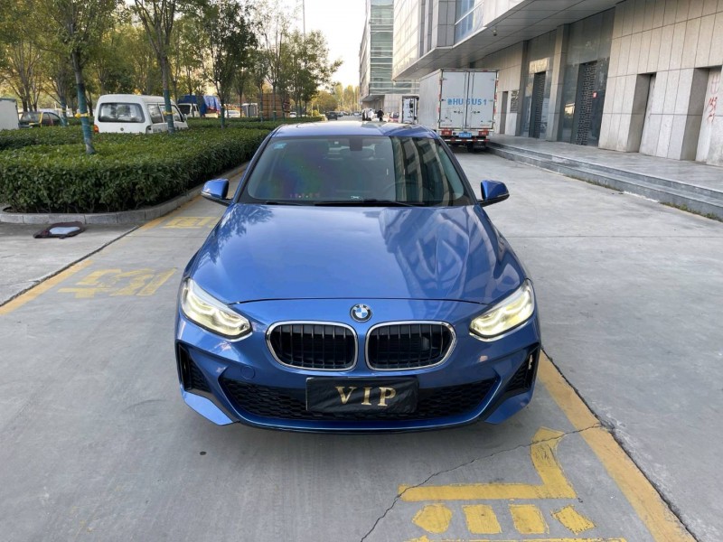 济宁19年宝马1系1