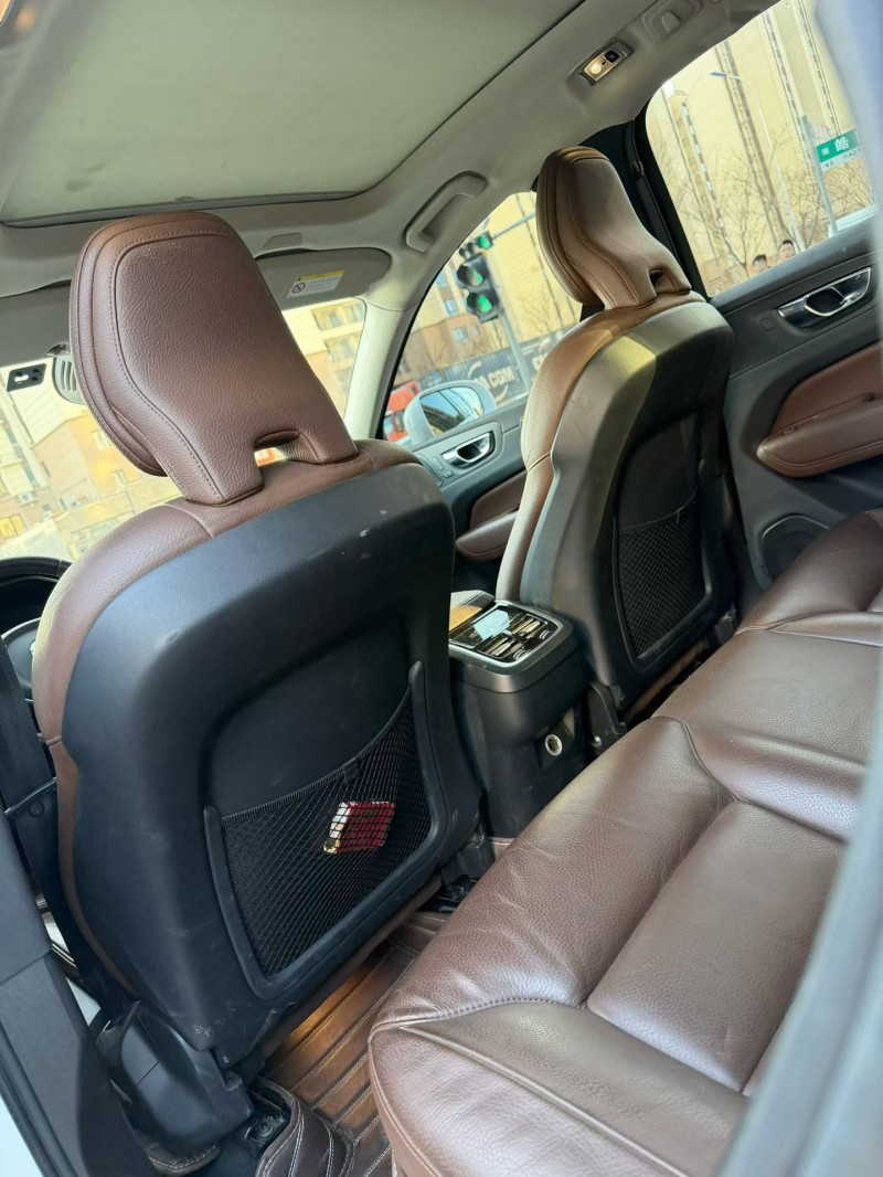 日照20年沃尔沃XC608