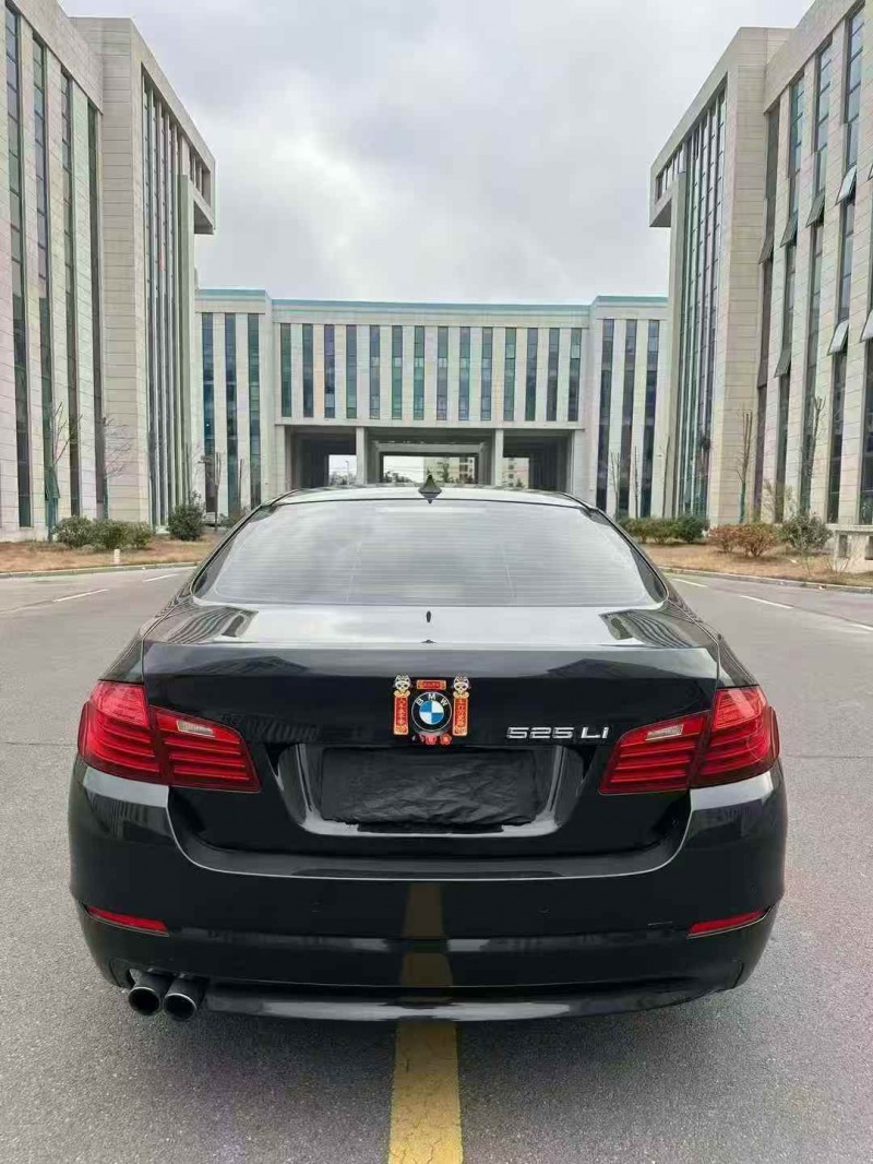 东营13年宝马5系9