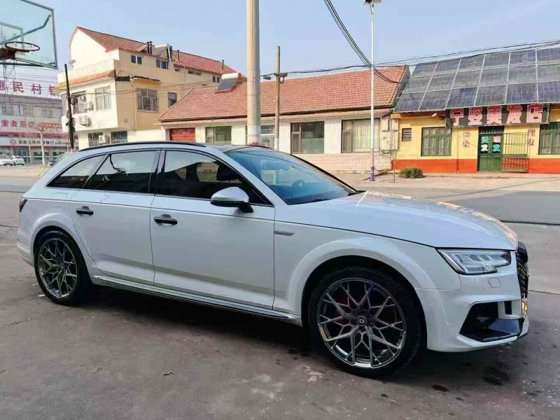 济宁19年奥迪A4L3