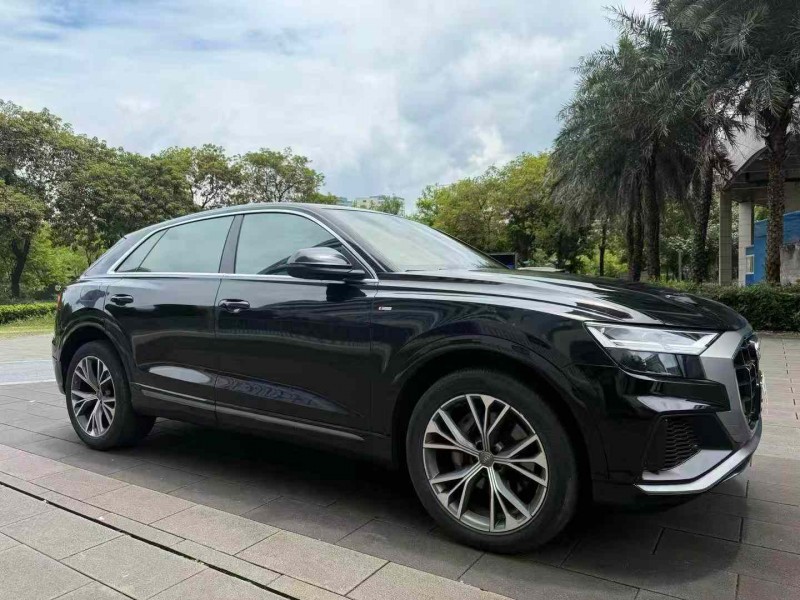 佛山20年奥迪Q82