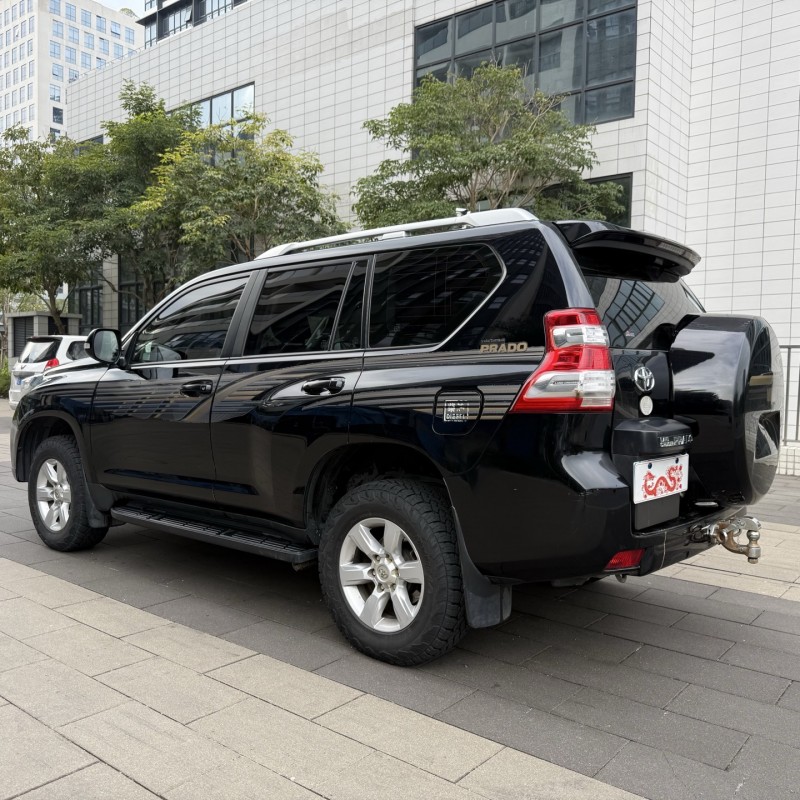 佛山18年丰田普拉多8
