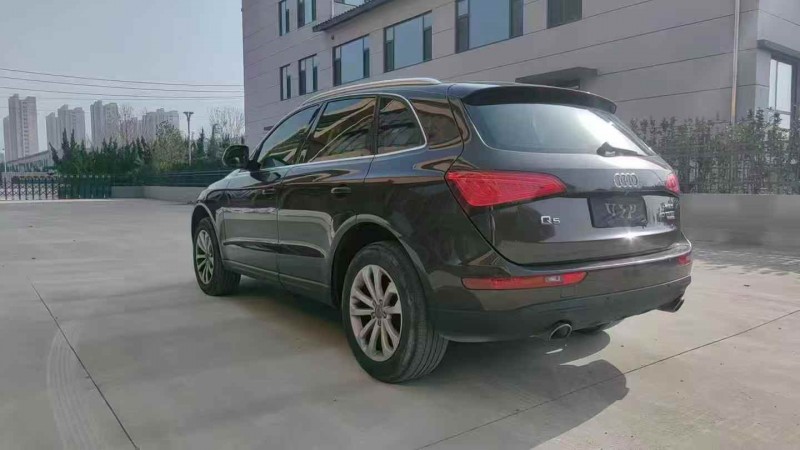 济宁15年奥迪Q57