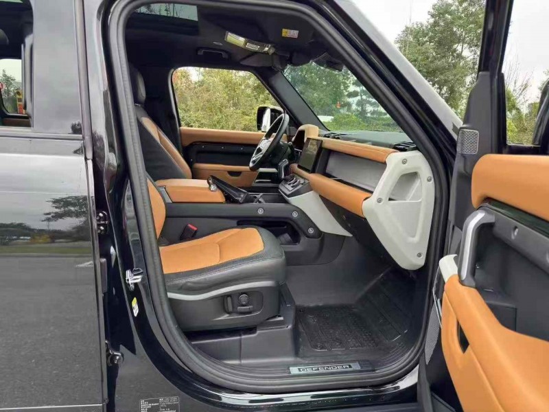 无锡24年路虎卫士5