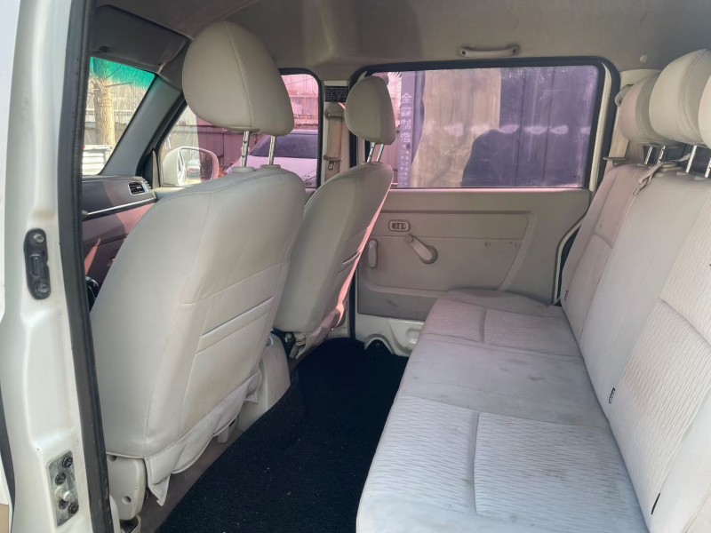 济宁19年华晨海狮5