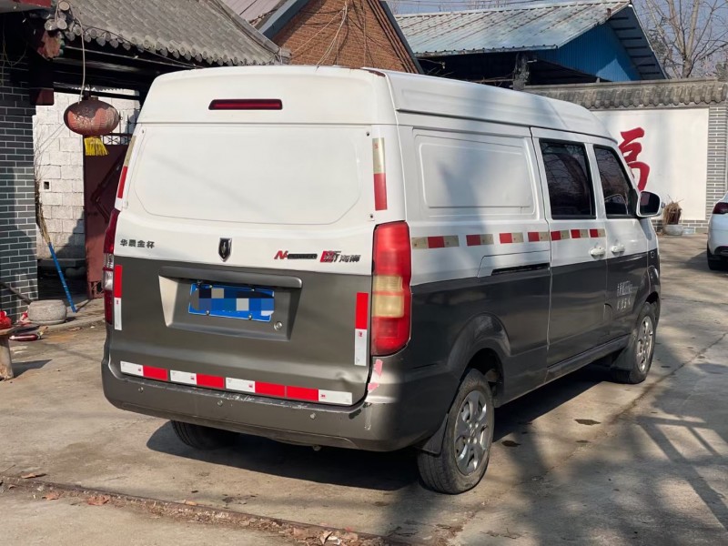 济宁19年华晨海狮7