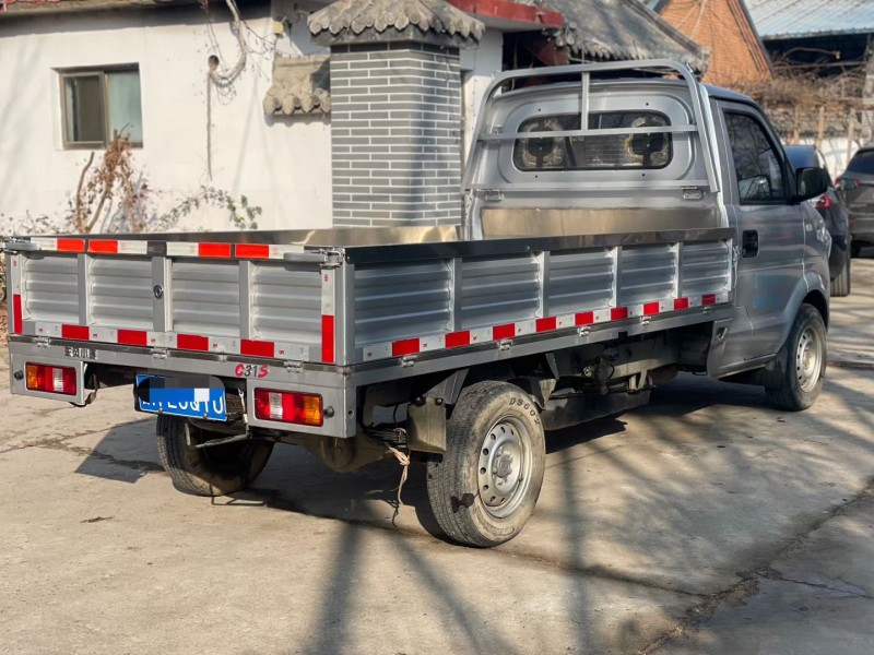 济宁22年东风小康8