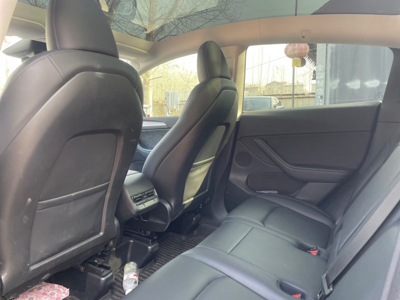 济宁24年特斯拉MODEL Y5