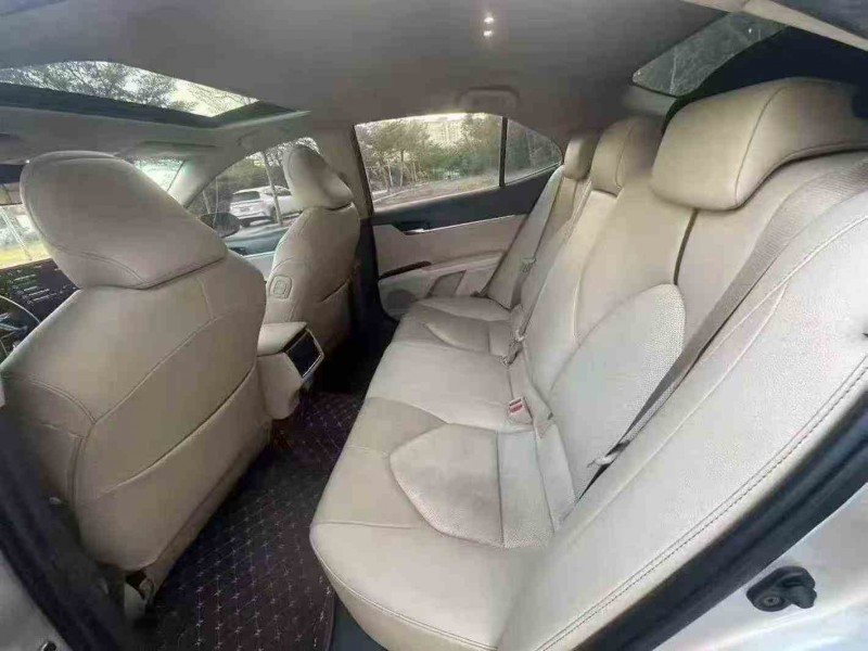 汕头22年丰田凯美瑞6