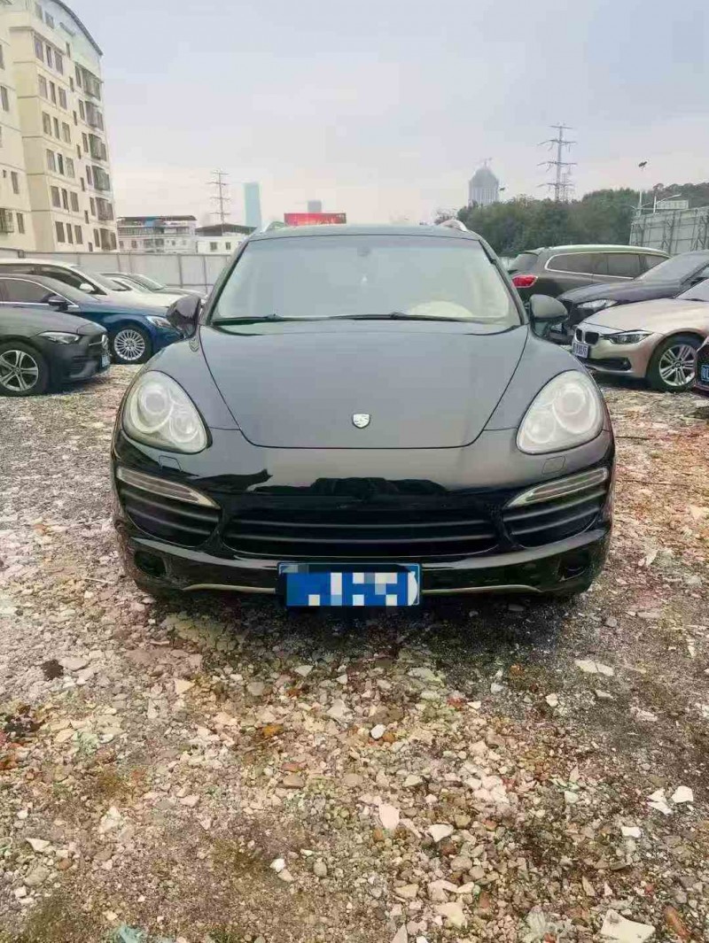 北海11年保时捷卡宴1