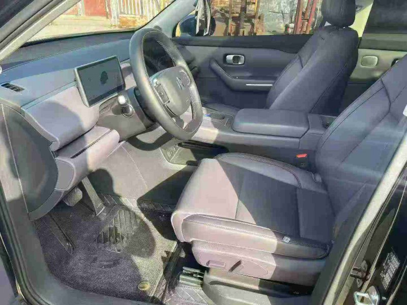 焦作24年零跑汽车C164