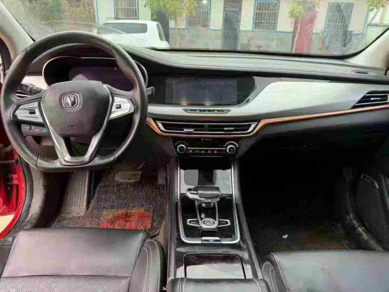 焦作19年长安汽车逸动新能源5