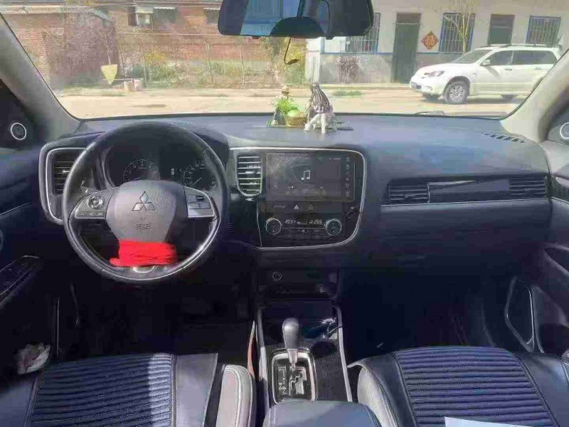 焦作22年三菱欧蓝德5