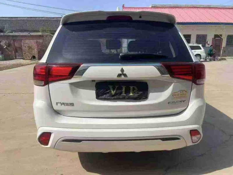 焦作22年三菱欧蓝德9