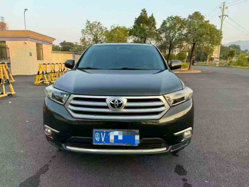 深圳14年丰田汉兰达1