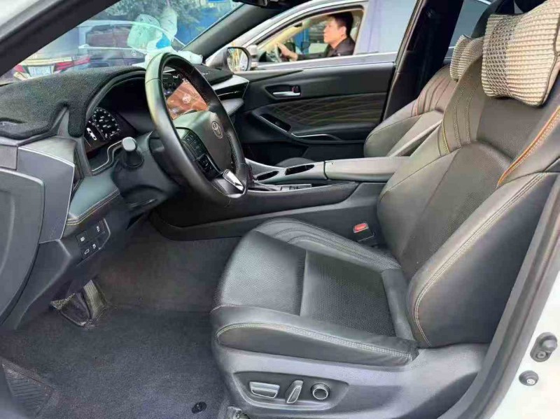 梧州24年丰田亚洲龙6