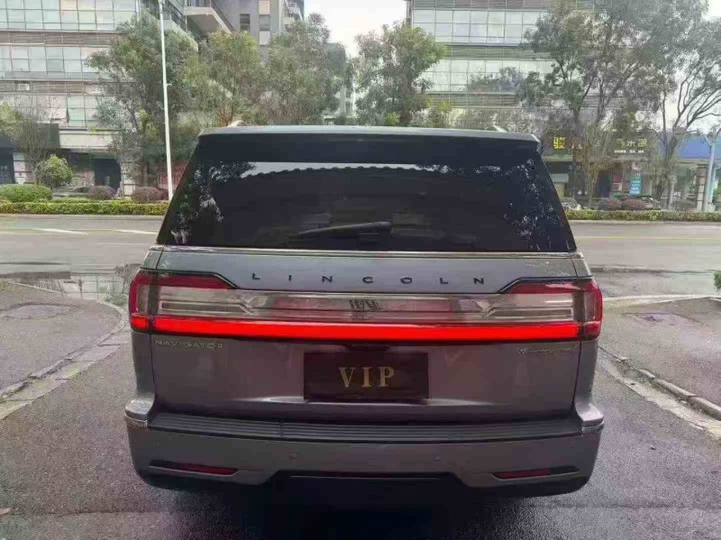 深圳21年林肯领航员8