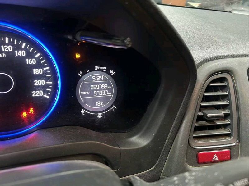 成都16年本田缤智4