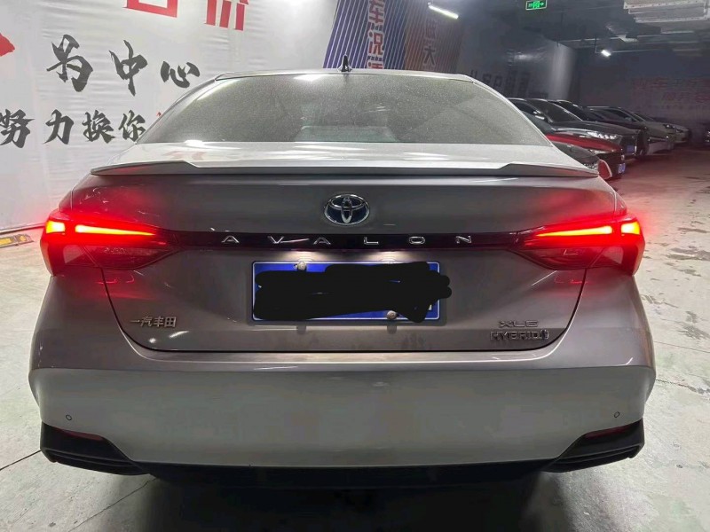 成都21年丰田亚洲龙2