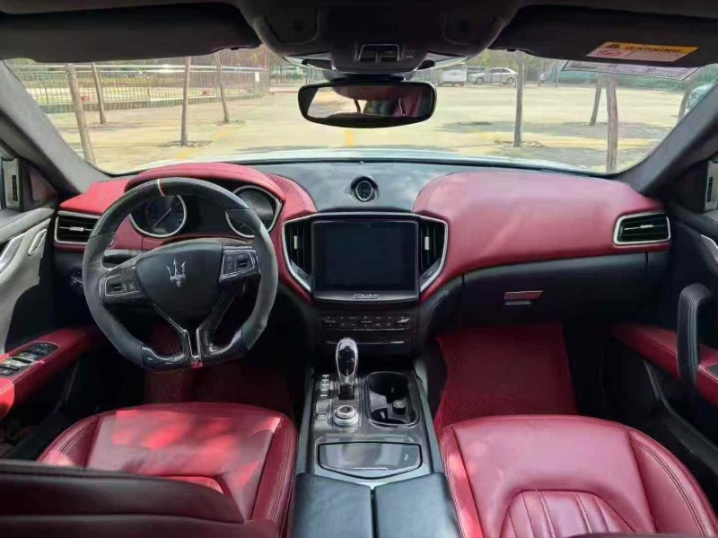 济南17年玛莎拉蒂Ghibli6