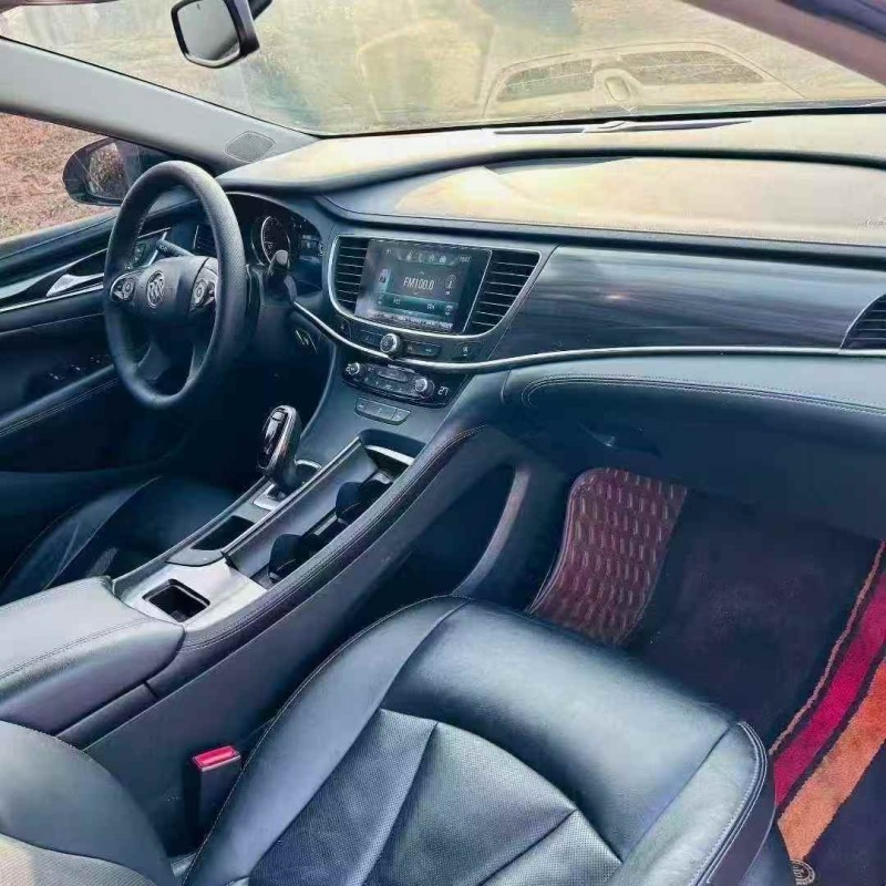 枣庄18年别克君越8