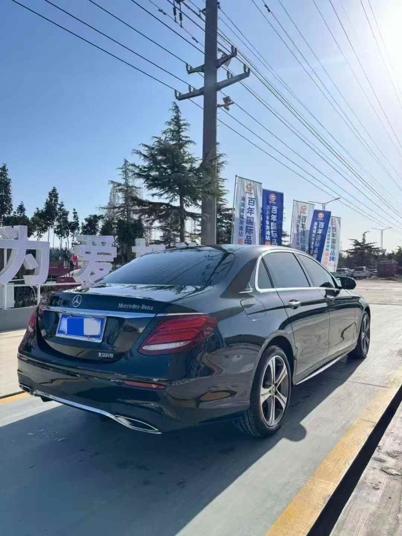 东营19年奔驰E8