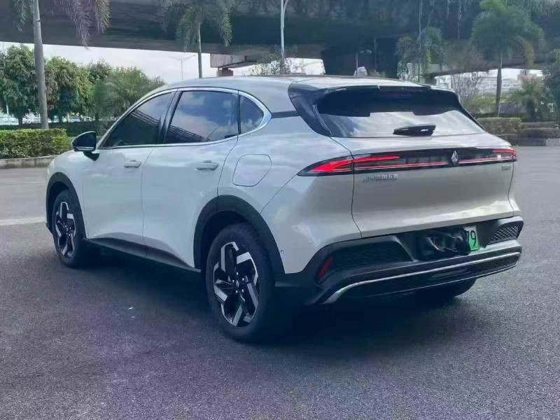 厦门25年宝骏云海7