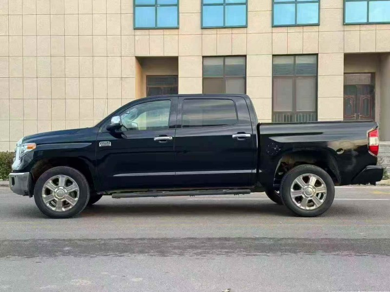 东营15年丰田坦途7