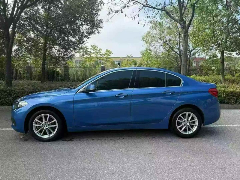 邵阳17年宝马1系8