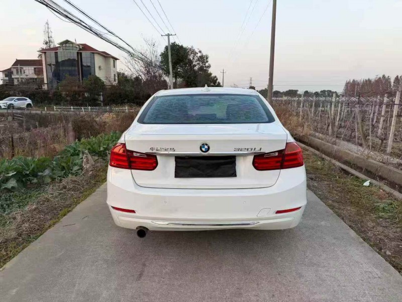 杭州14年宝马3系9