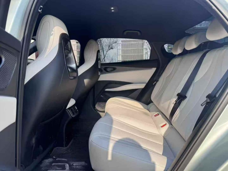 洛阳25年比亚迪海豹5