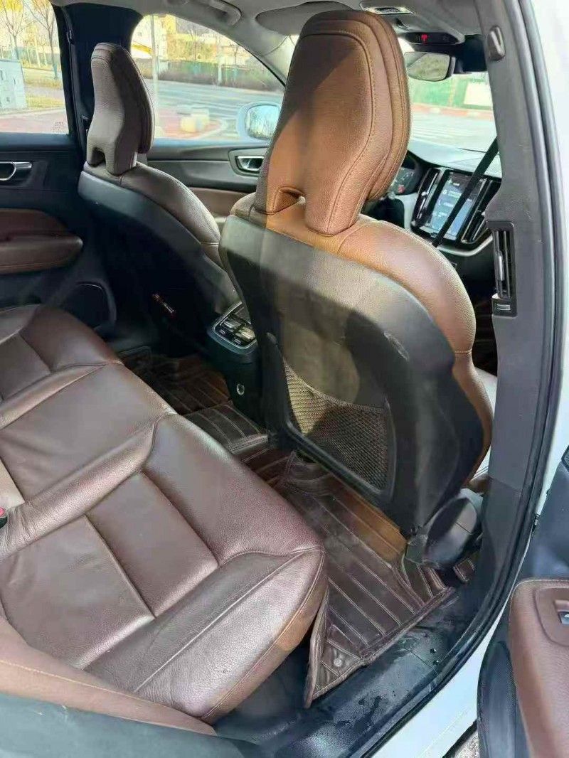 烟台20年沃尔沃XC606