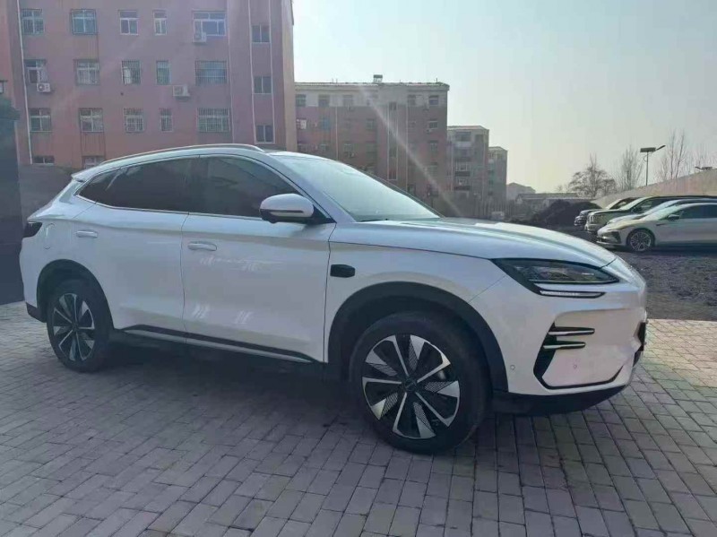 邯郸25年比亚迪宋2