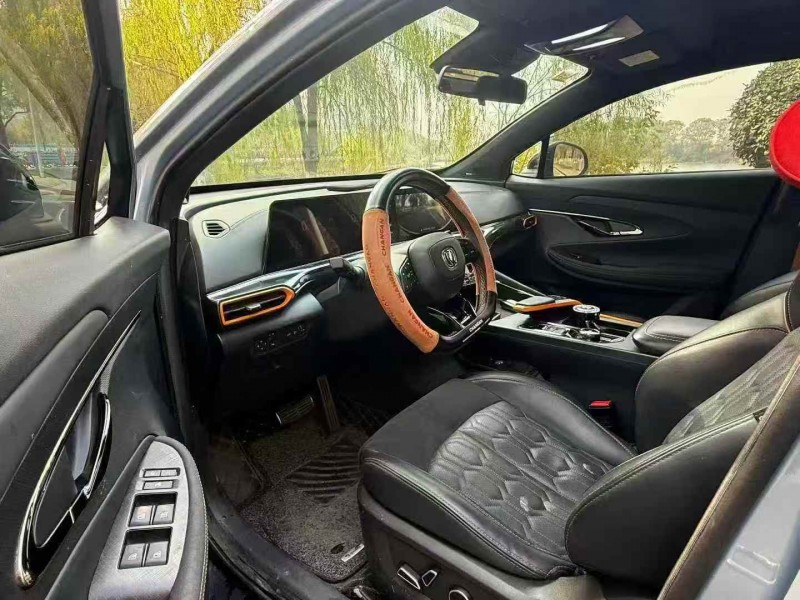 赣州21年长安汽车UNI4