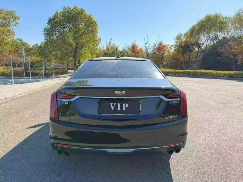 常州20年凯迪拉克CT69
