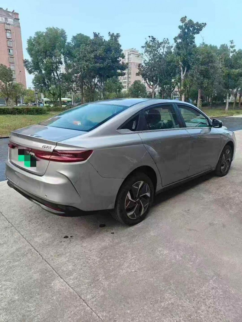 常州24年吉利几何7