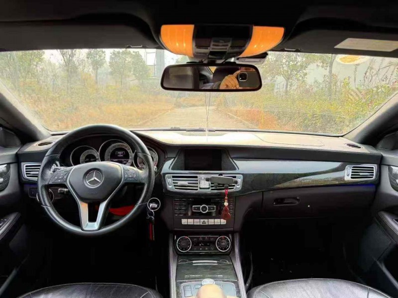 荆州13年奔驰CLS5