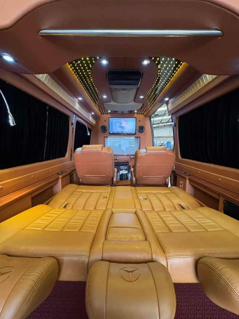 枣庄13年奔驰斯宾特4